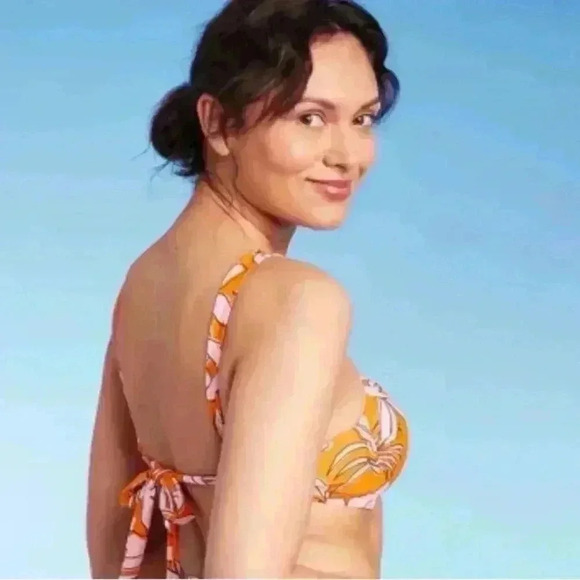 🆕Bralette Bikini Top - Picture 5 of 16